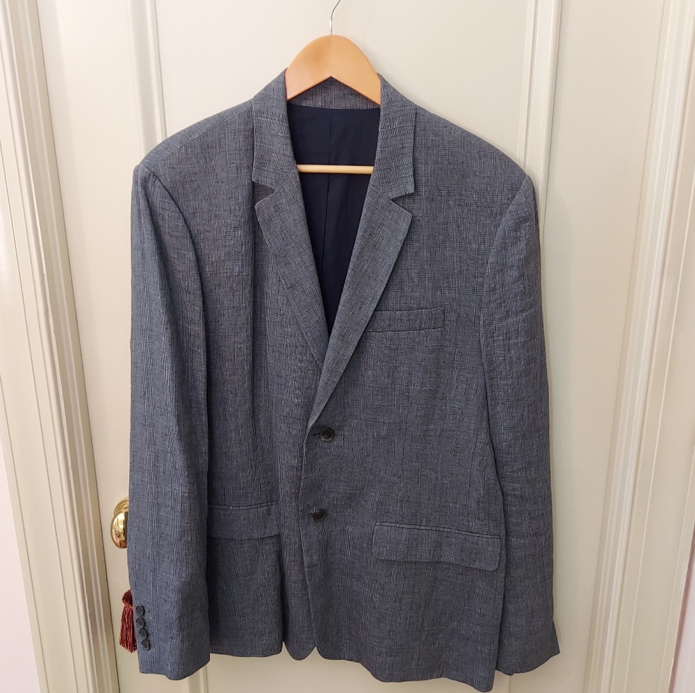 Vince Light Sport Coat / Blazer. Size Large